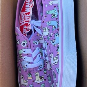 Girls Llama Vans